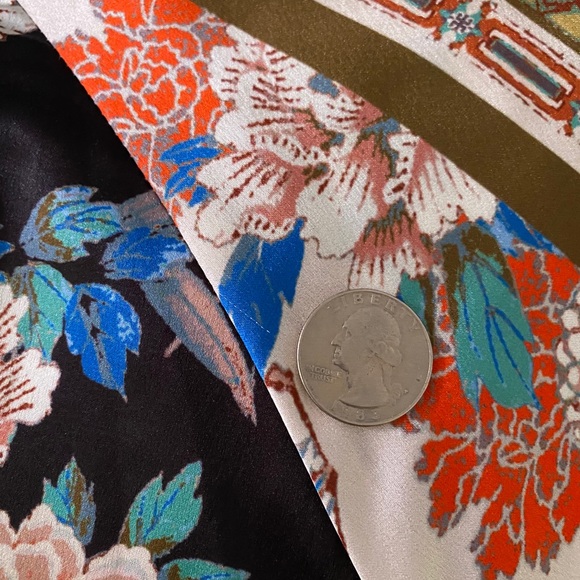 Floral Bomber Jacket - Picture 7 of 8